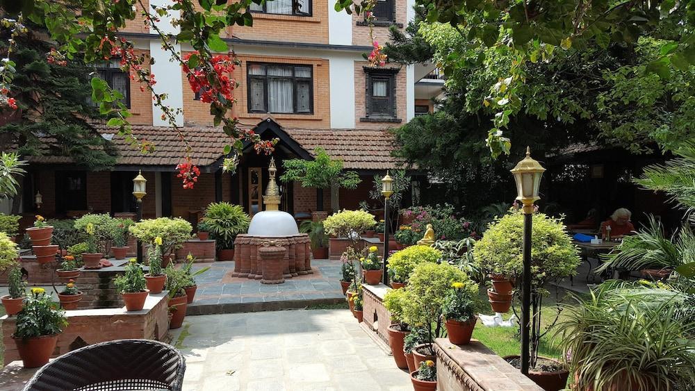 Hotel Ganesh Himal Kathmandu Exterior photo